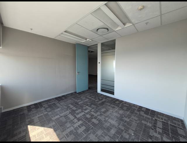 308M² OFFICE TO LET IN SANDTON CENTRAL